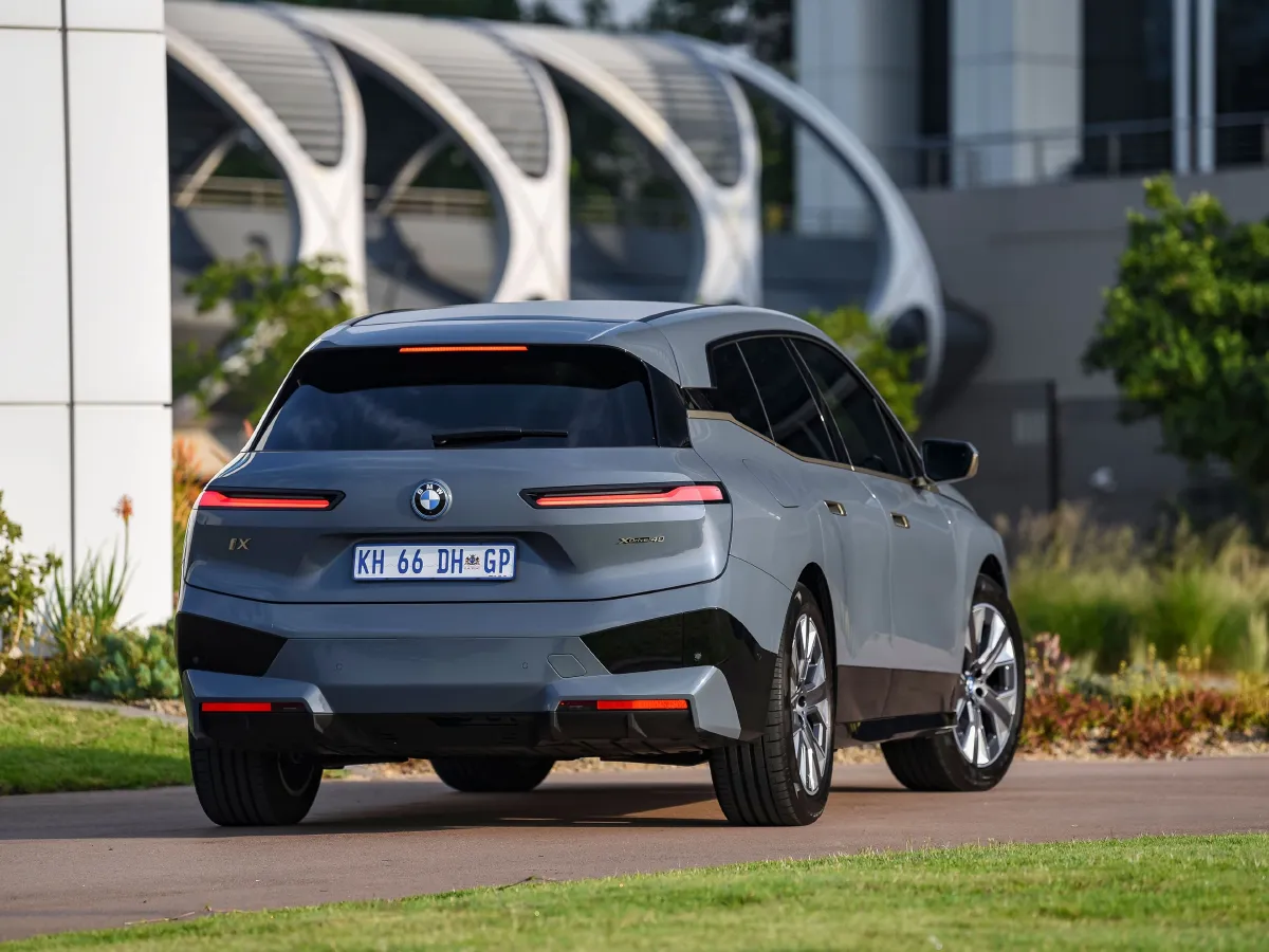 BMW iX,autocango,china used car exporter,china ev exporter,chinese used car exporter,chinese used ev exporter