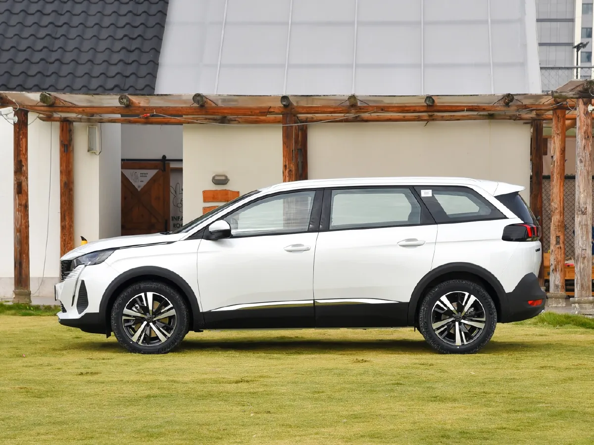 Peugeot 5008,autocango,china used car exporter,china ev exporter,chinese used car exporter,chinese used ev exporter