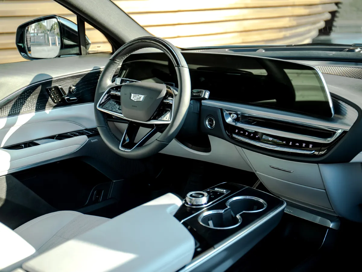 Cadillac IQ Lyriq,autocango,china used car exporter,china ev exporter,chinese used car exporter,chinese used ev exporter