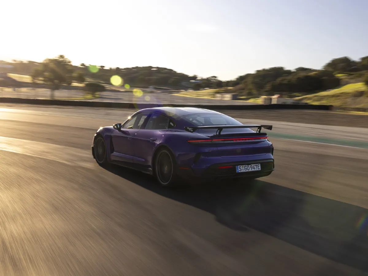 Porsche Taycan,autocango,china used car exporter,china ev exporter,chinese used car exporter,chinese used ev exporter Porsche Taycan,autocango,china used car exporter,china ev exporter,chinese used car exporter,chinese used ev exporter