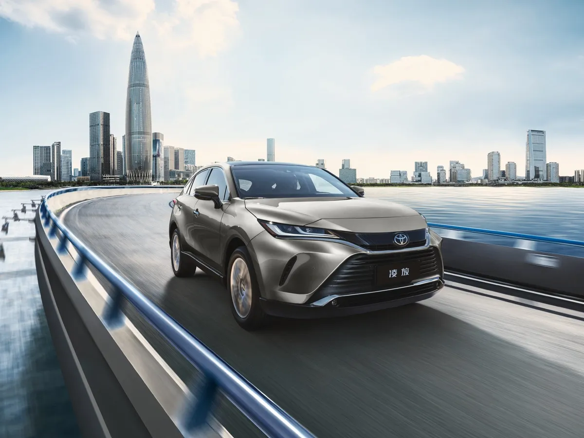 2024 Toyota Harrier 2.5L 178HP L4 E-CVT Hybrid MSRP 245800 Specs