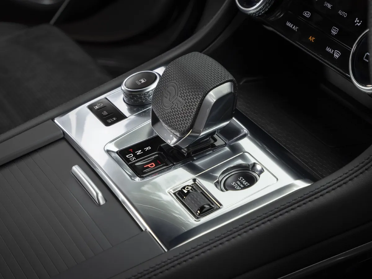 Jaguar F-PACE,autocango,china used car exporter,china ev exporter,chinese used car exporter,chinese used ev exporter