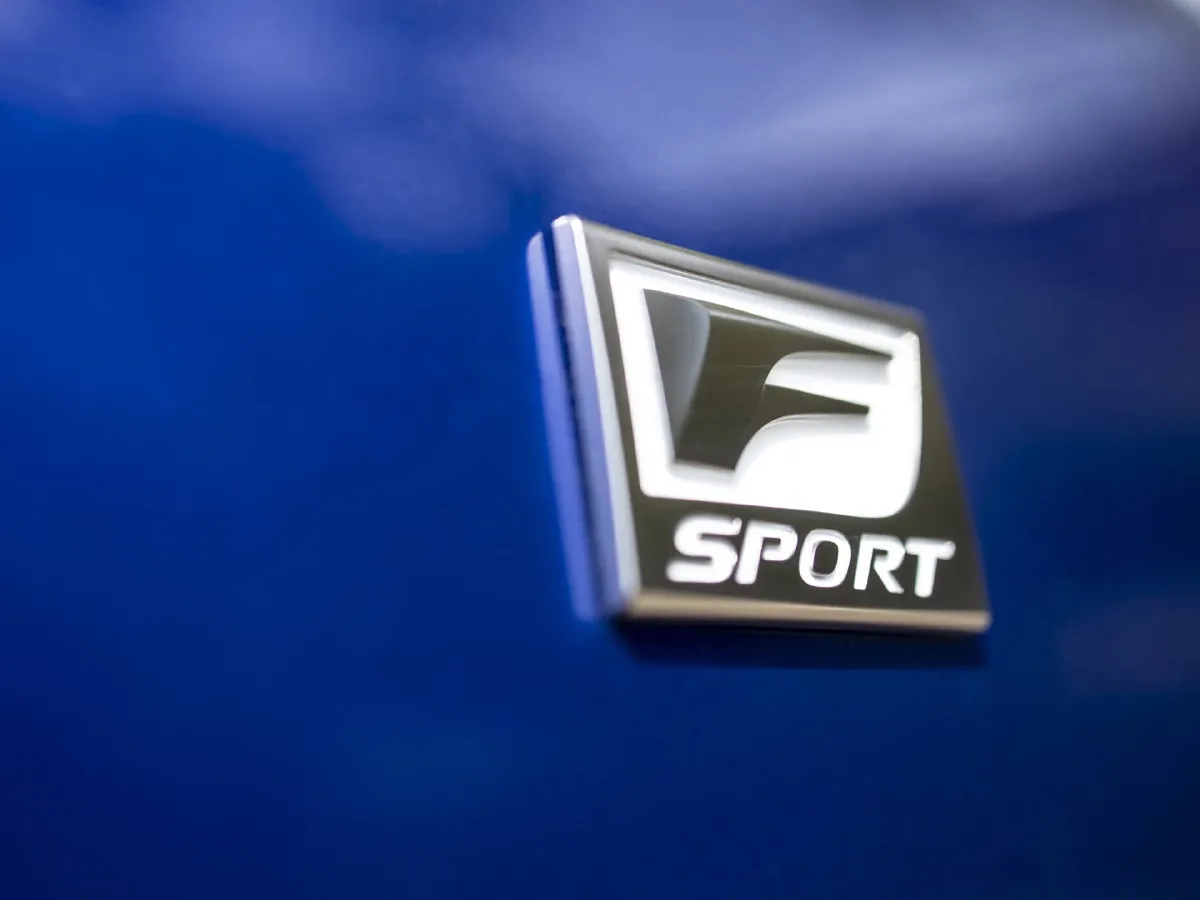 Lexus IS,autocango,china used car exporter,china ev exporter,chinese used car exporter,chinese used ev exporter