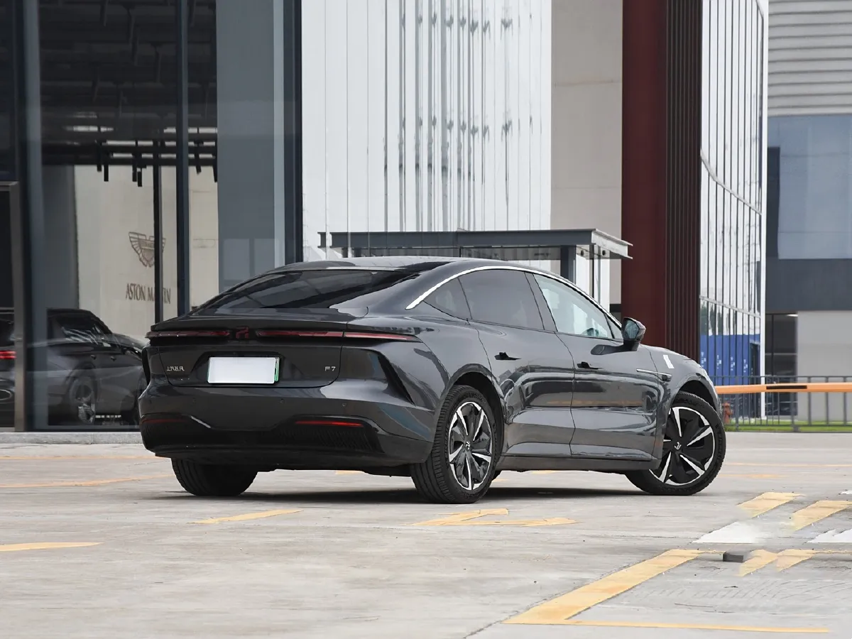 2023 Roewe F7 BEV 77KWH,autocango,china used car exporter,china ev exporter,chinese used car exporter,chinese used ev exporter