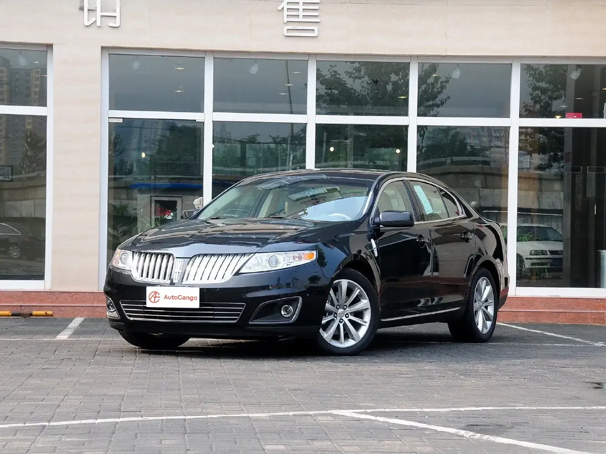 Lincoln MKS