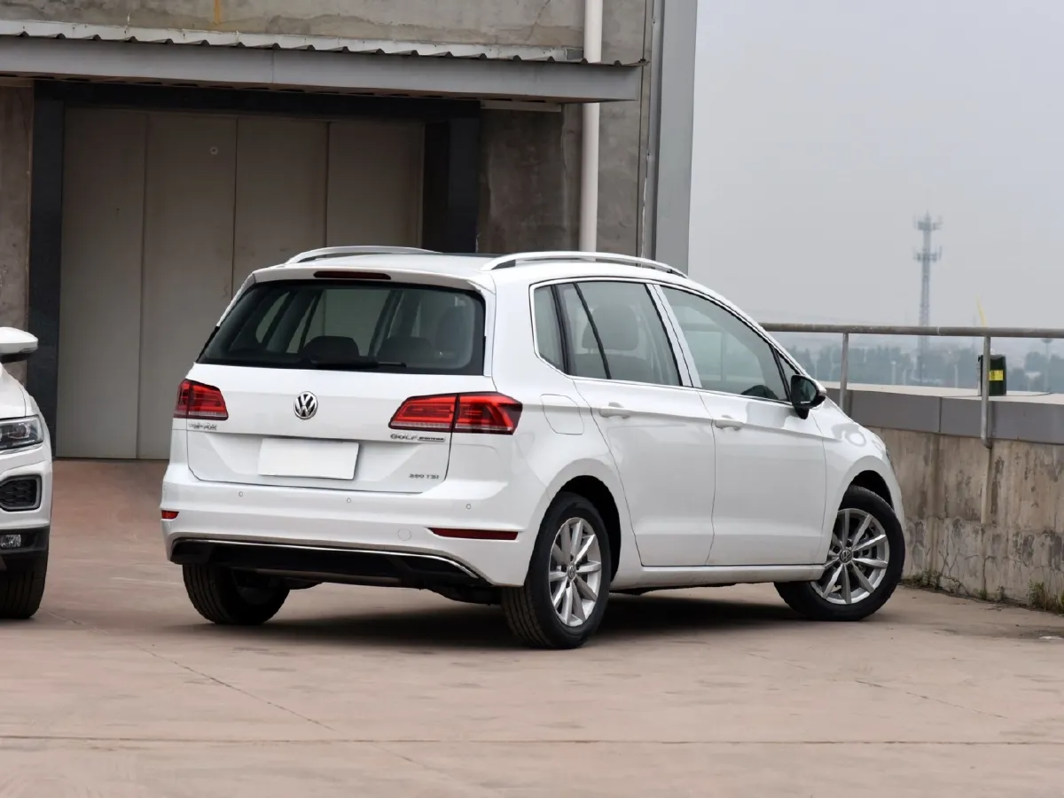 Volkswagen Golf Sportsvan,autocango,china used car exporter,china ev exporter,chinese used car exporter,chinese used ev exporter