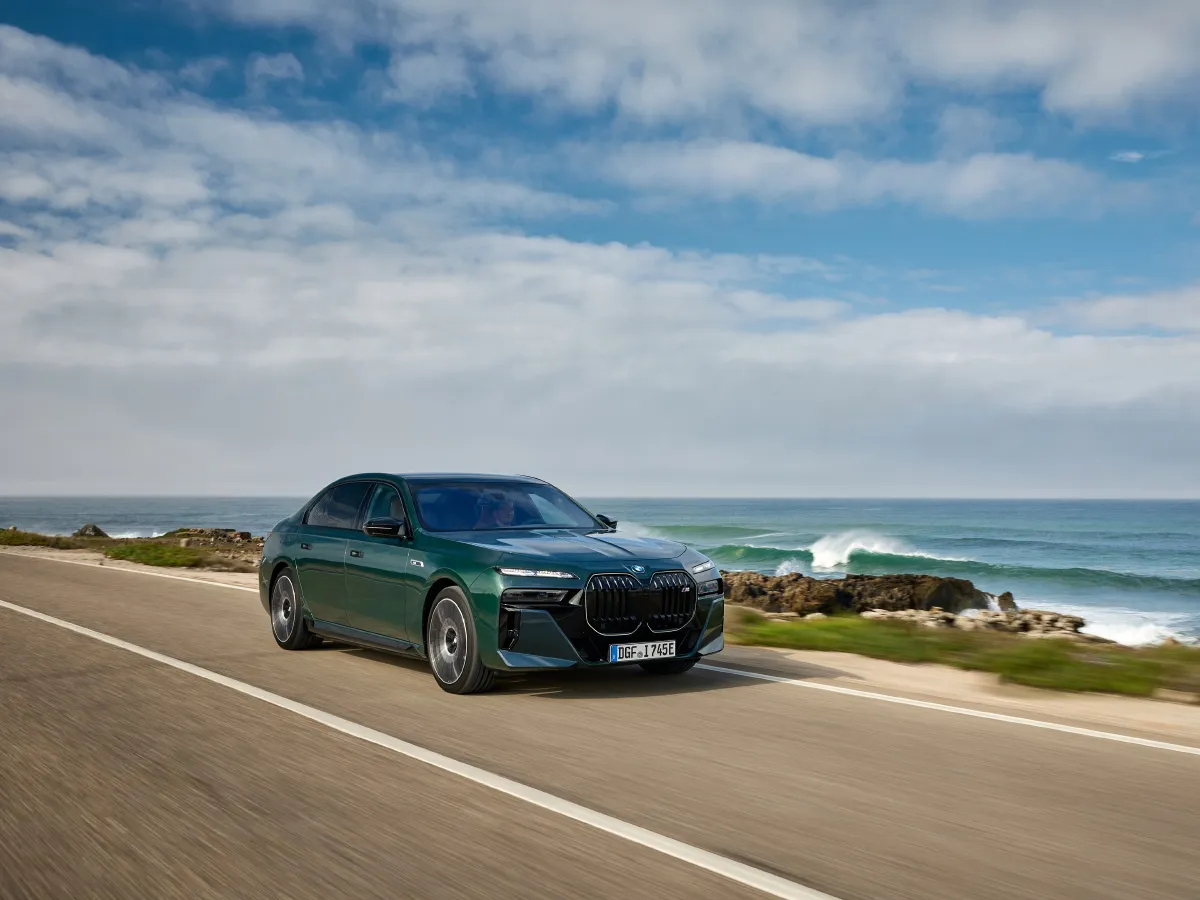 BMW i7,autocango,china used car exporter,china ev exporter,chinese used car exporter,chinese used ev exporter