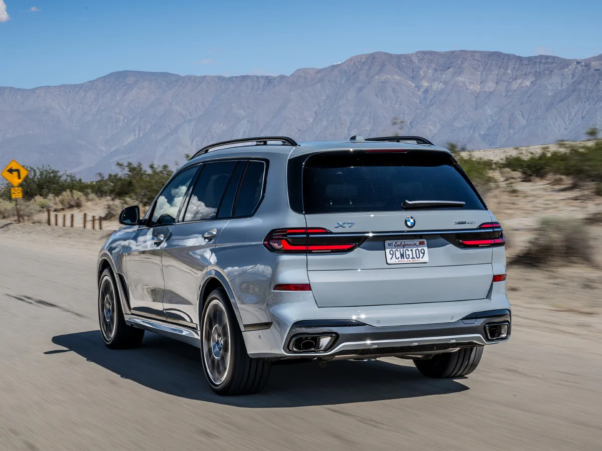 BMW X7,autocango,china used car exporter,china ev exporter,chinese used car exporter,chinese used ev exporter