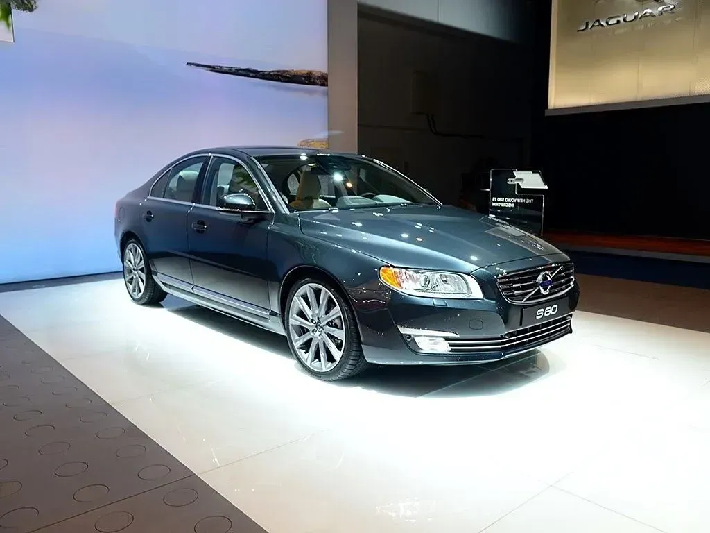 2007 Volvo S80 2.5T 200HP L5 6AT,autocango,china used car exporter,china ev exporter,chinese used car exporter,chinese used ev exporter