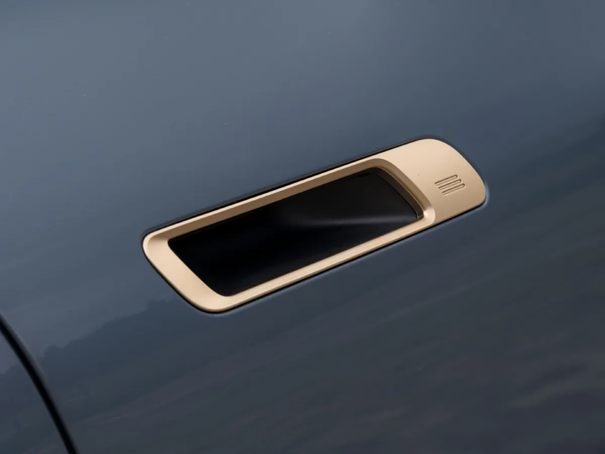 BMW iX,autocango,china used car exporter,china ev exporter,chinese used car exporter,chinese used ev exporter