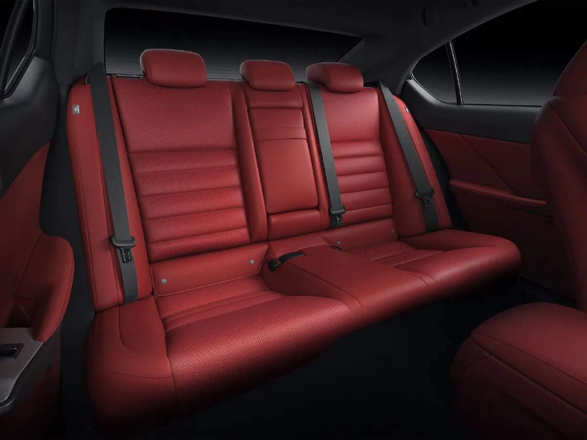 Lexus IS,autocango,china used car exporter,china ev exporter,chinese used car exporter,chinese used ev exporter