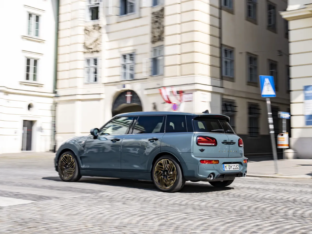 MINI JCW CLUBMAN,autocango,china used car exporter,china ev exporter,chinese used car exporter,chinese used ev exporter