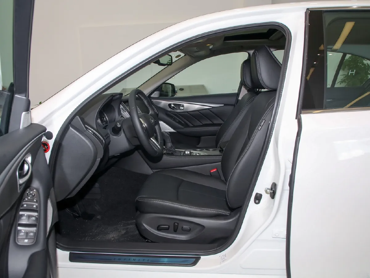 Infiniti Q50L,autocango,china used car exporter,china ev exporter,chinese used car exporter,chinese used ev exporter