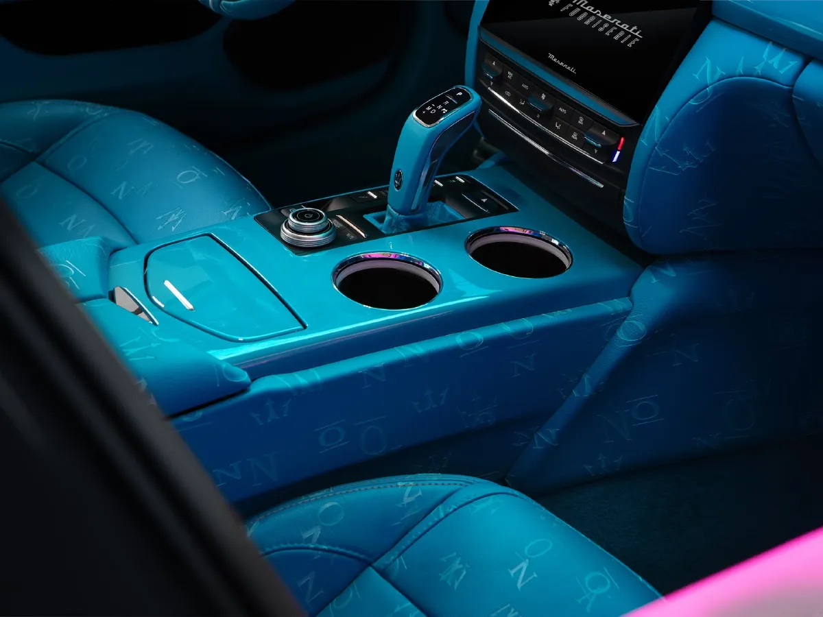 Maserati Quattroporte,autocango,china used car exporter,china ev exporter,chinese used car exporter,chinese used ev exporter