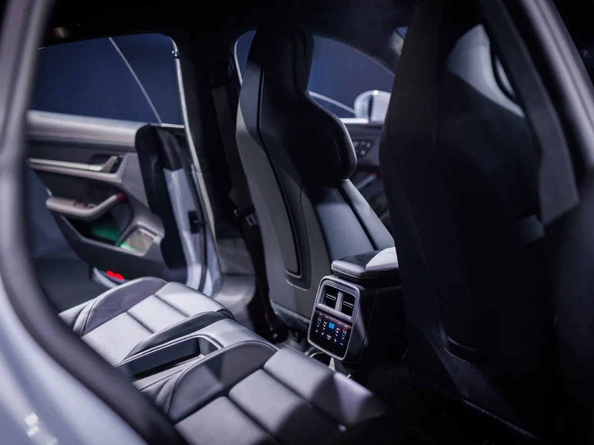 Porsche Taycan,autocango,china used car exporter,china ev exporter,chinese used car exporter,chinese used ev exporter Porsche Taycan,autocango,china used car exporter,china ev exporter,chinese used car exporter,chinese used ev exporter