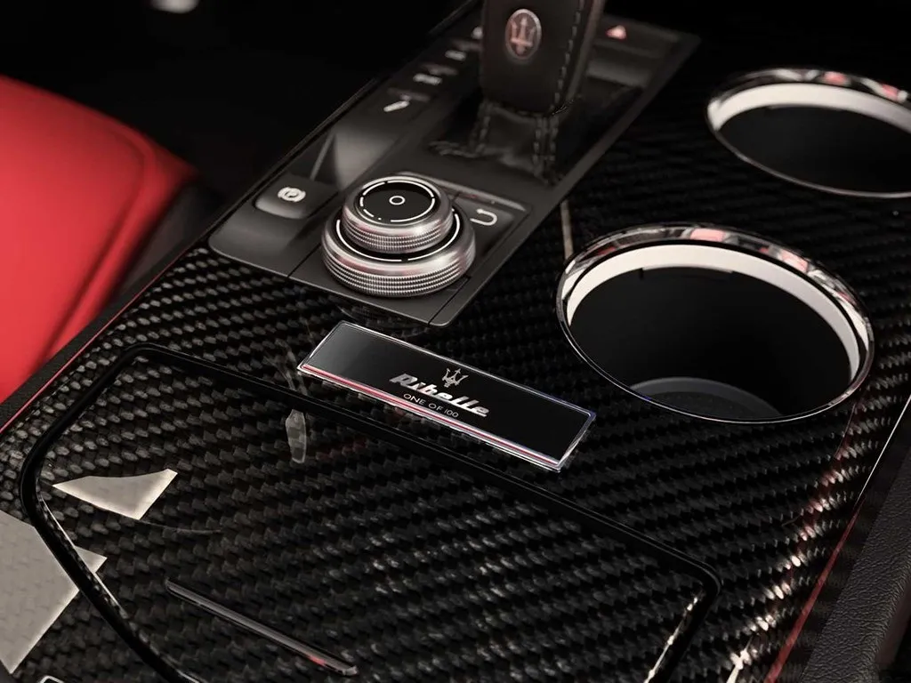 Maserati Ghibli,autocango,china used car exporter,china ev exporter,chinese used car exporter,chinese used ev exporter