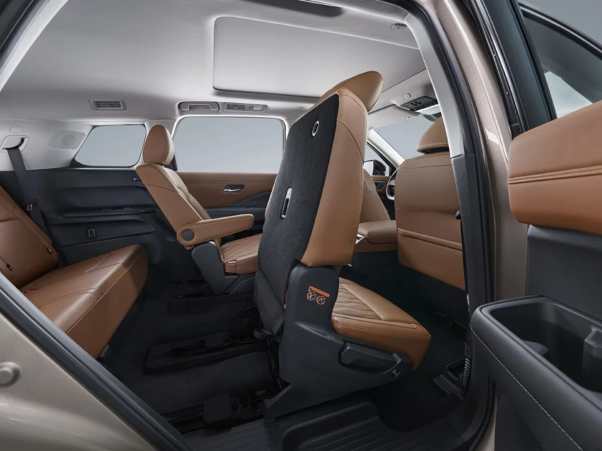 Nissan Pathfinder,autocango,china used car exporter,china ev exporter,chinese used car exporter,chinese used ev exporter