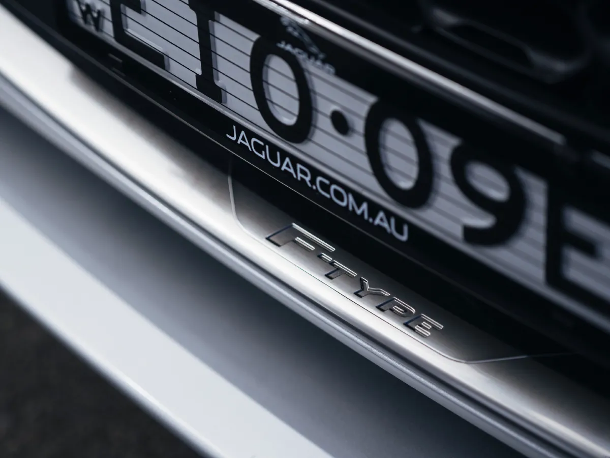 Jaguar F-TYPE,autocango,china used car exporter,china ev exporter,chinese used car exporter,chinese used ev exporter