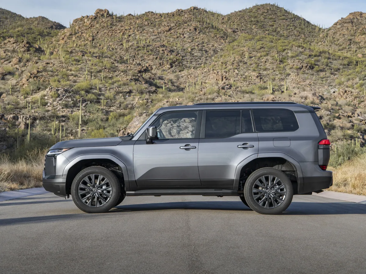 Lexus GX,autocango,china used car exporter,china ev exporter,chinese used car exporter,chinese used ev exporter