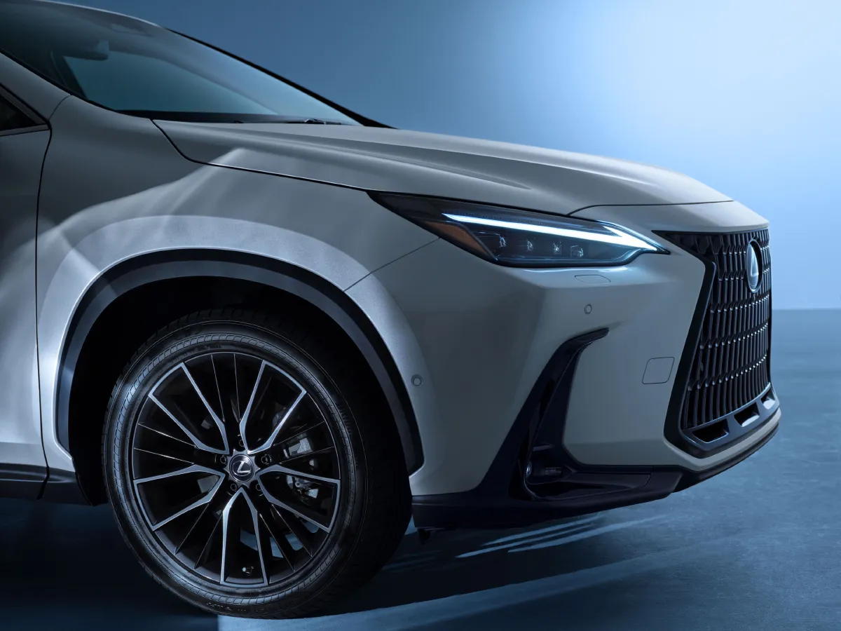 2024 Lexus NX 2.5L 185HP L4 E-CVT PHEV 16KWH,autocango,china used car exporter,china ev exporter,chinese used car exporter,chinese used ev exporter