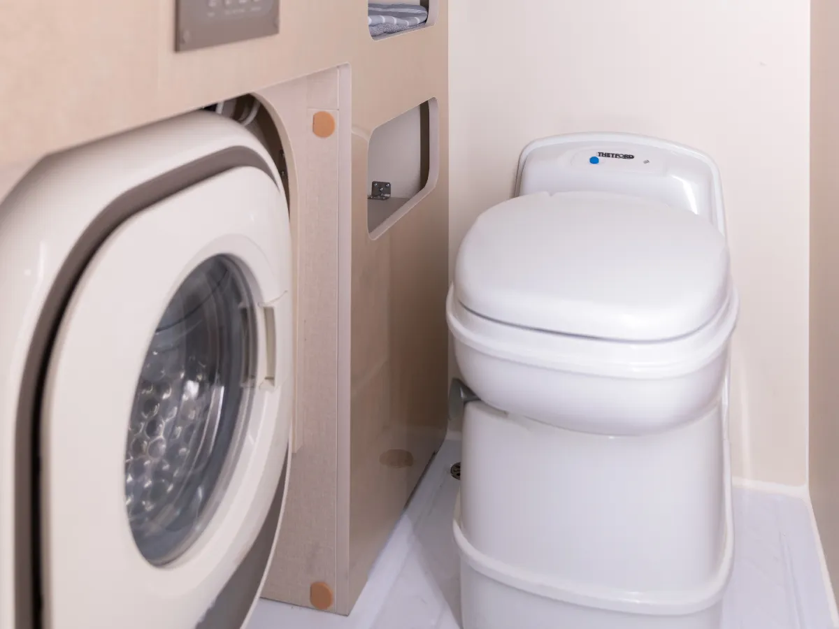 2021 MAXUS V90 RV,autocango,china used car exporter,china ev exporter,chinese used car exporter,chinese used ev exporter