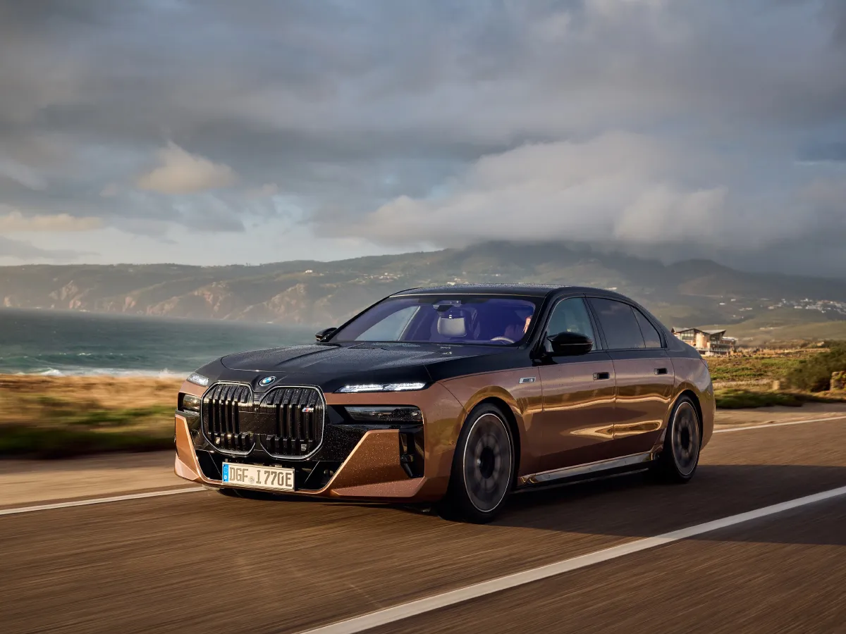 BMW i7,autocango,china used car exporter,china ev exporter,chinese used car exporter,chinese used ev exporter