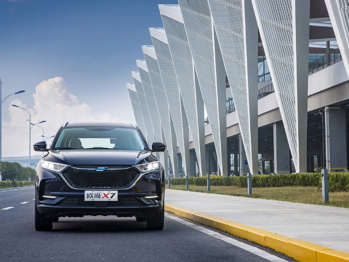 2021 ChangAn Oshan X7 1.5T 178HP L4 6MT,autocango,china used car exporter,china ev exporter,chinese used car exporter,chinese used ev exporter