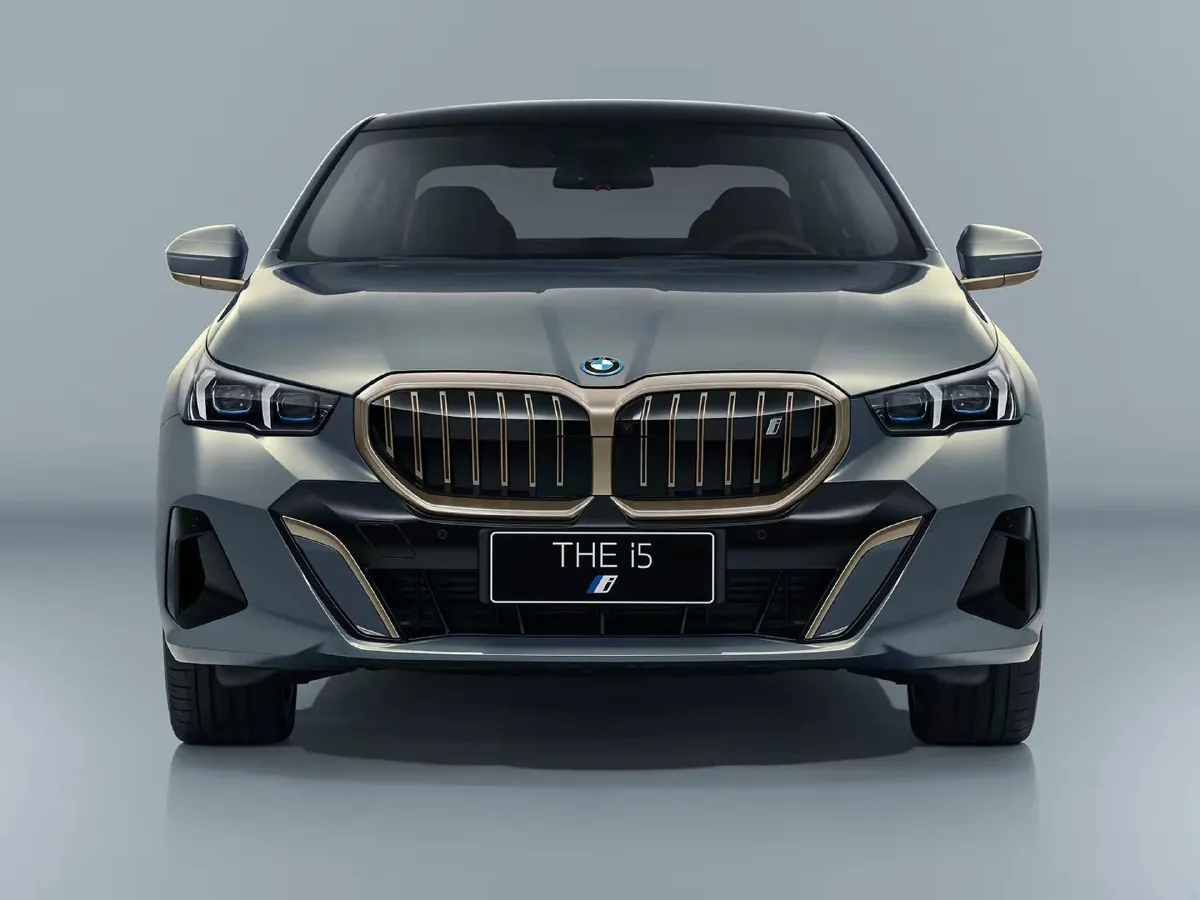 BMW i5,autocango,china used car exporter,china ev exporter,chinese used car exporter,chinese used ev exporter