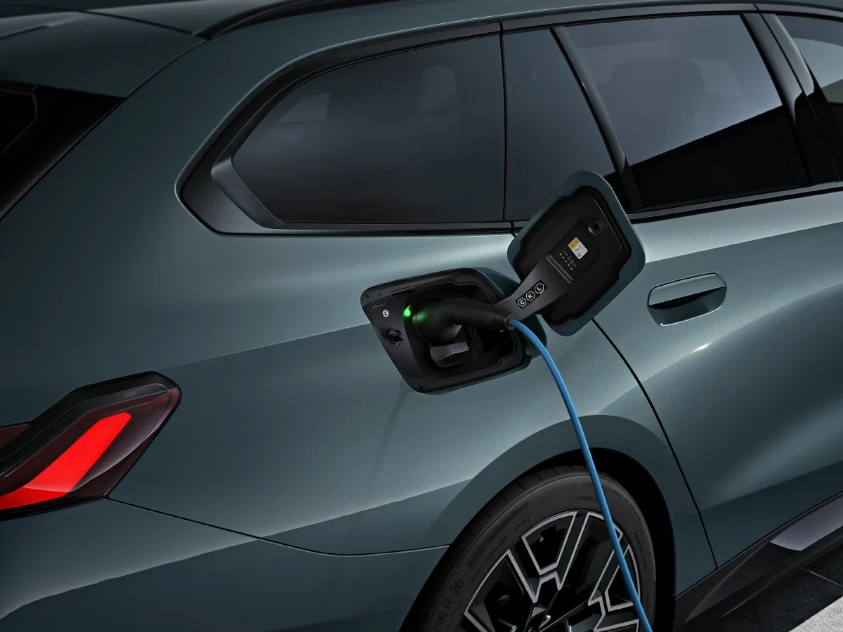 BMW i5,autocango,china used car exporter,china ev exporter,chinese used car exporter,chinese used ev exporter