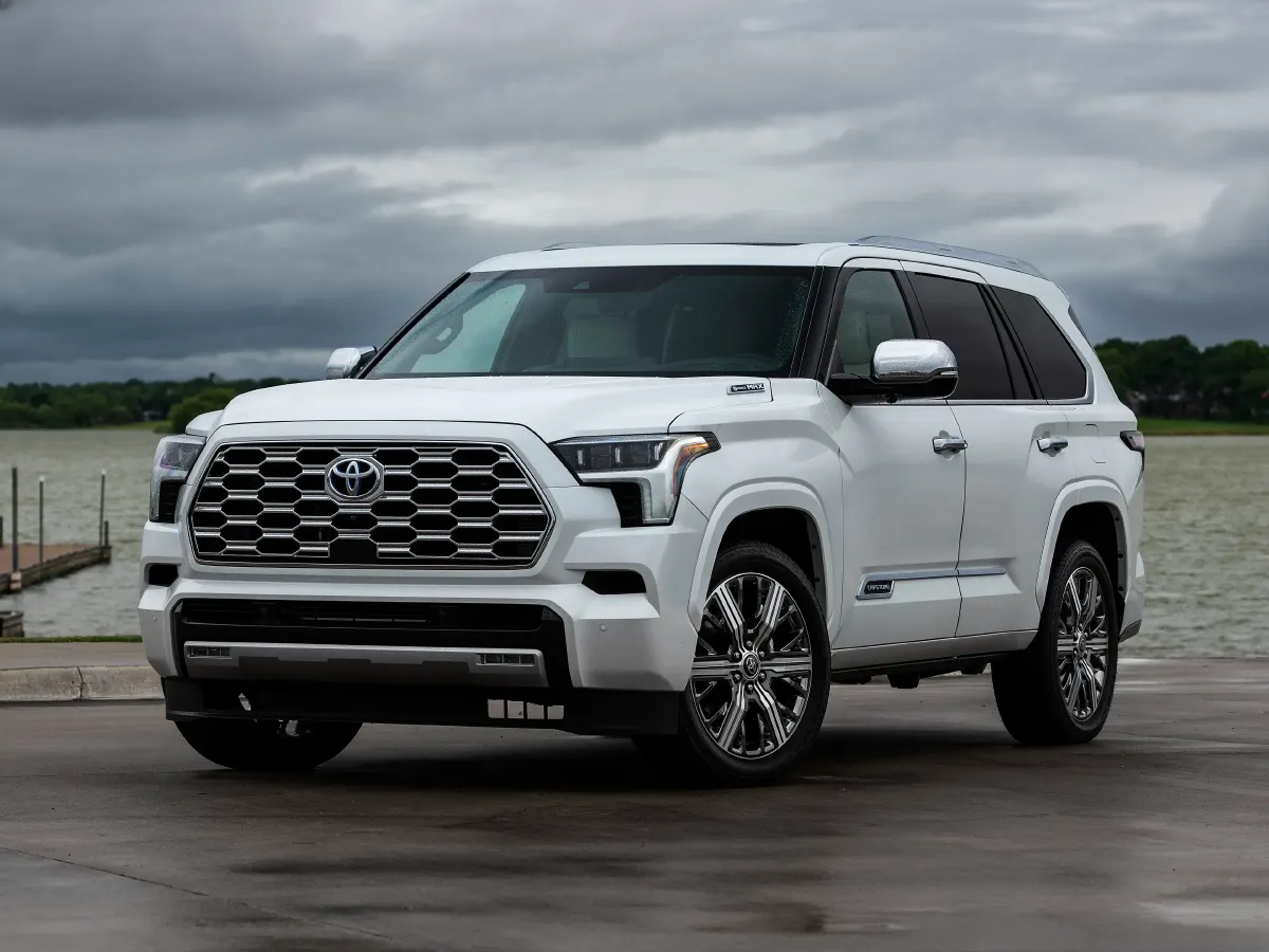 Toyota Sequoia,autocango,china used car exporter,china ev exporter,chinese used car exporter,chinese used ev exporter