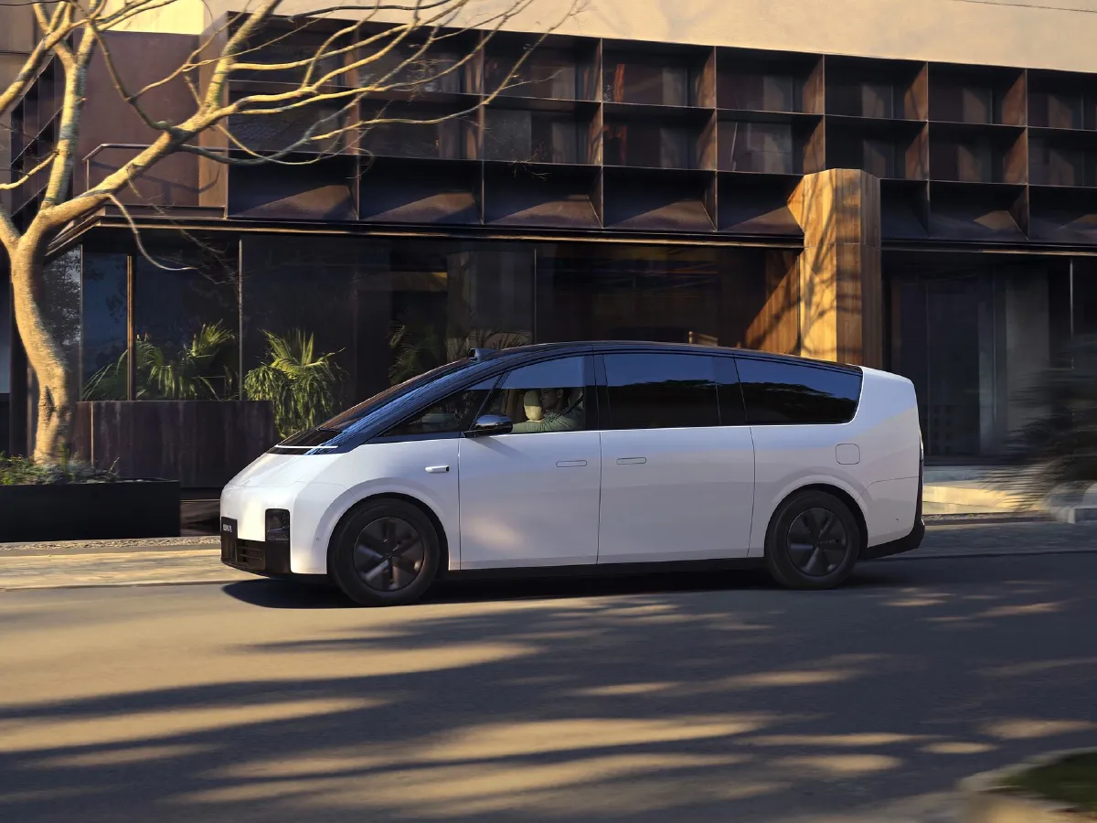 Li MEGA,autocango,china used car exporter,china ev exporter,chinese used car exporter,chinese used ev exporter