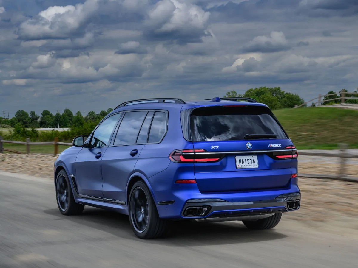 BMW X7,autocango,china used car exporter,china ev exporter,chinese used car exporter,chinese used ev exporter