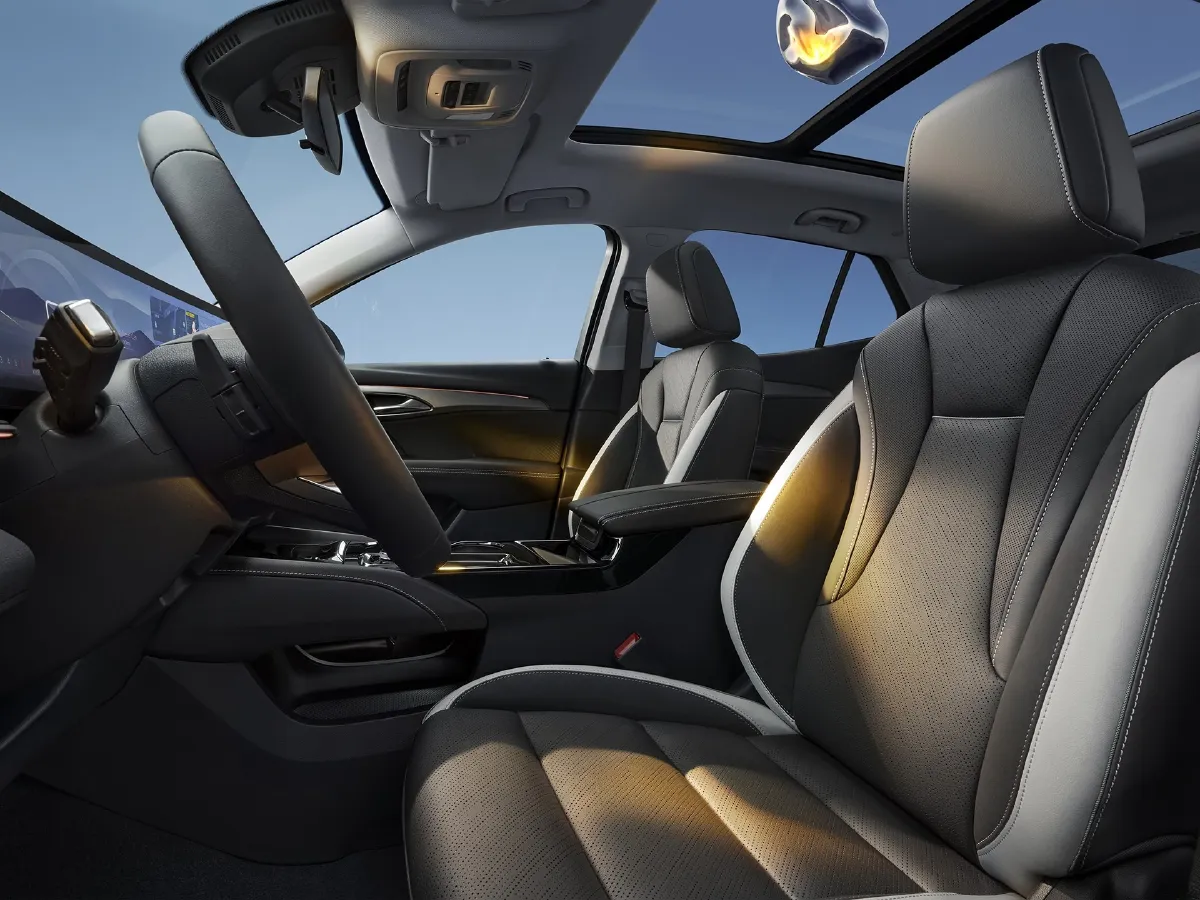 Buick EnvisionPlus,autocango,china used car exporter,china ev exporter,chinese used car exporter,chinese used ev exporter