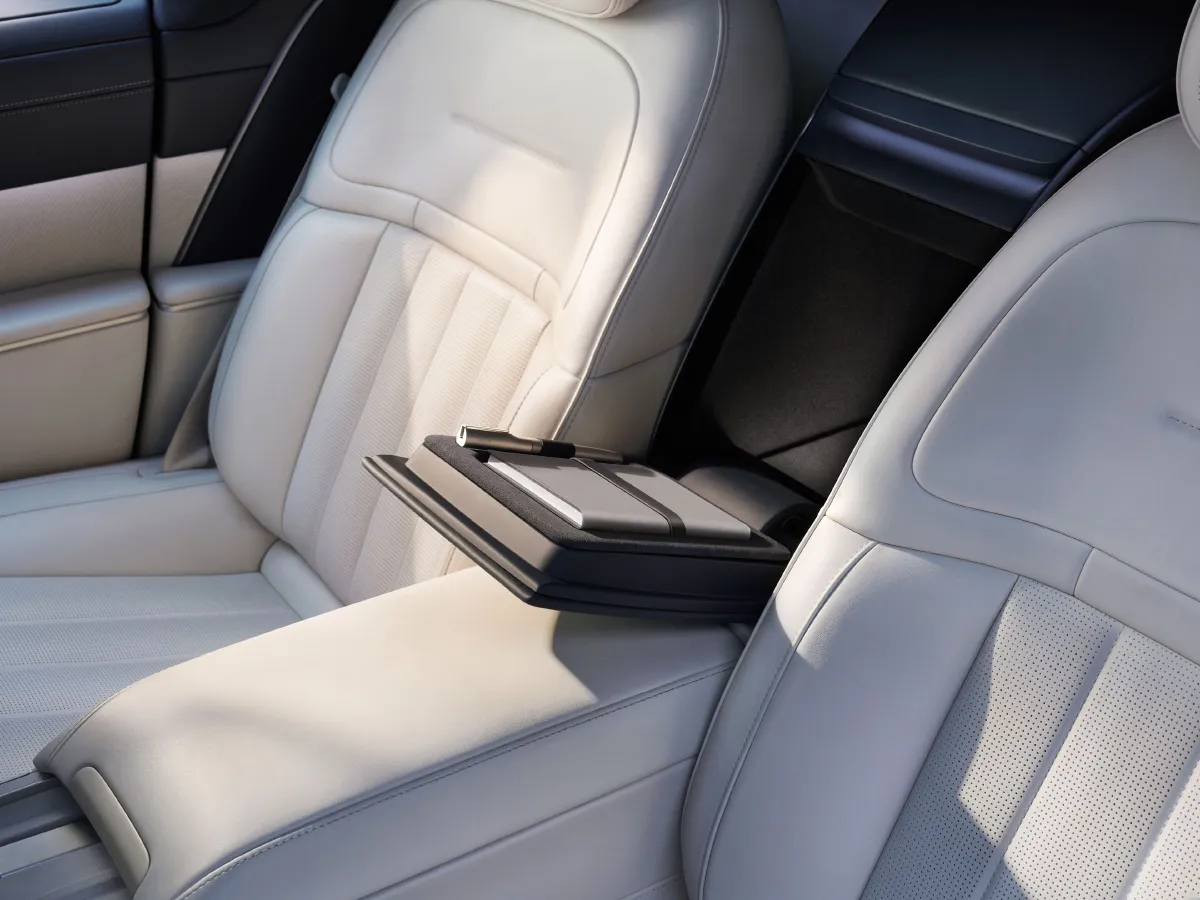 NIO ET9,autocango,china used car exporter,china ev exporter,chinese used car exporter,chinese used ev exporter