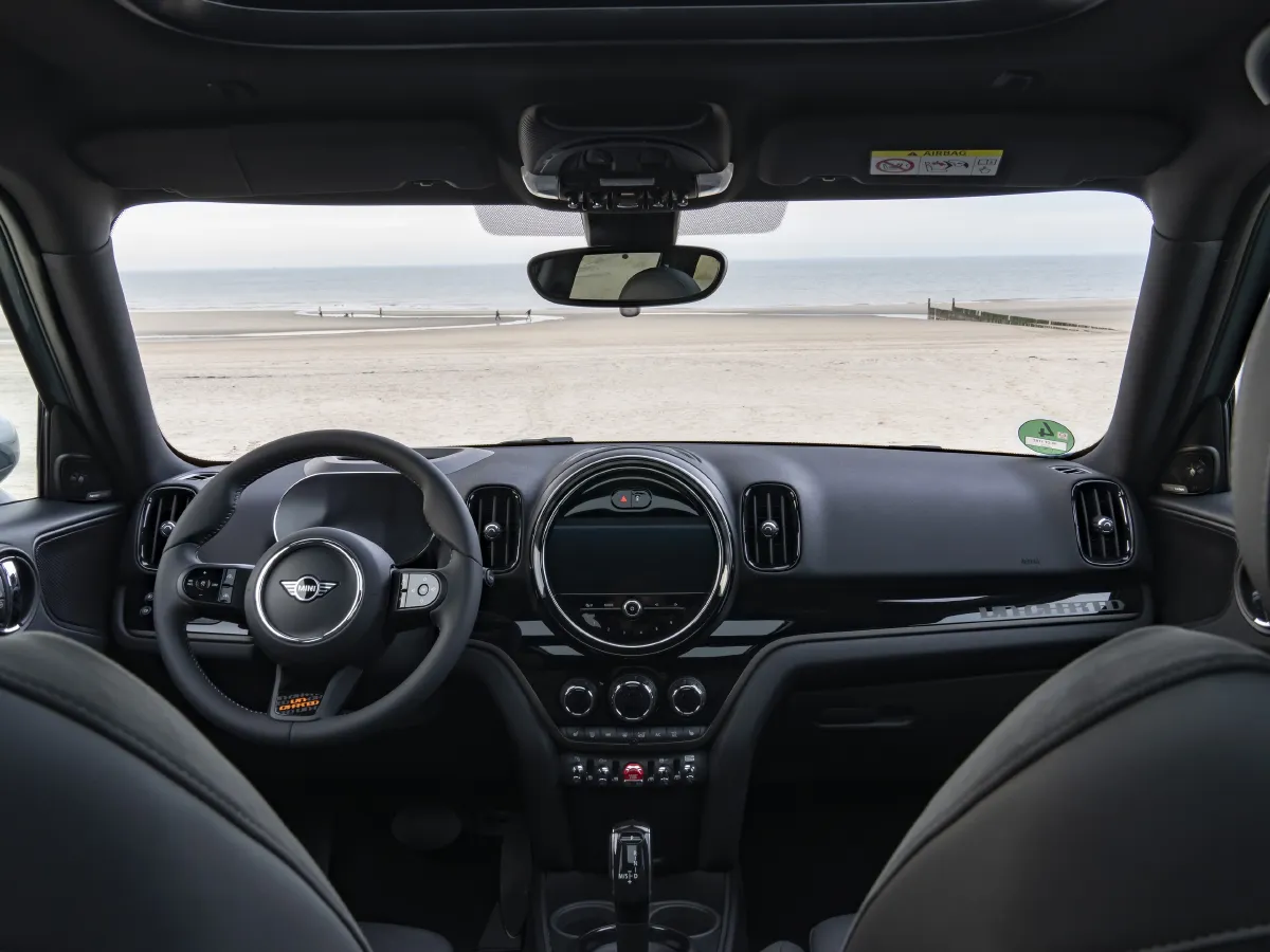 MINI COUNTRYMAN,autocango,china used car exporter,china ev exporter,chinese used car exporter,chinese used ev exporter