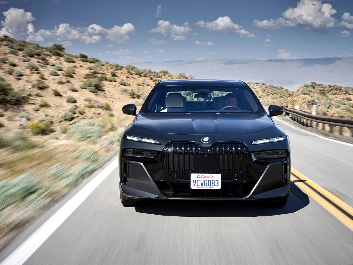 BMW i7,autocango,china used car exporter,china ev exporter,chinese used car exporter,chinese used ev exporter