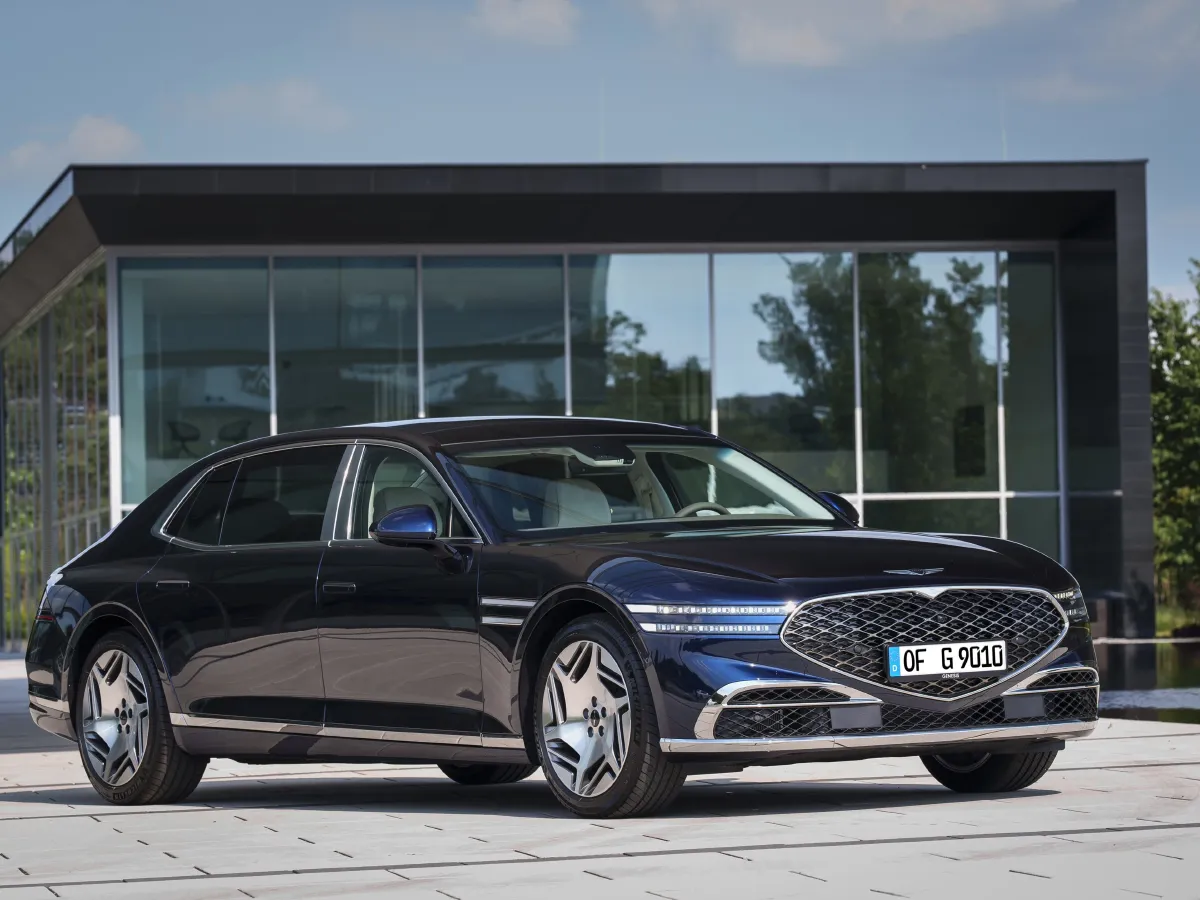 Genesis G90,autocango,china used car exporter,china ev exporter,chinese used car exporter,chinese used ev exporter