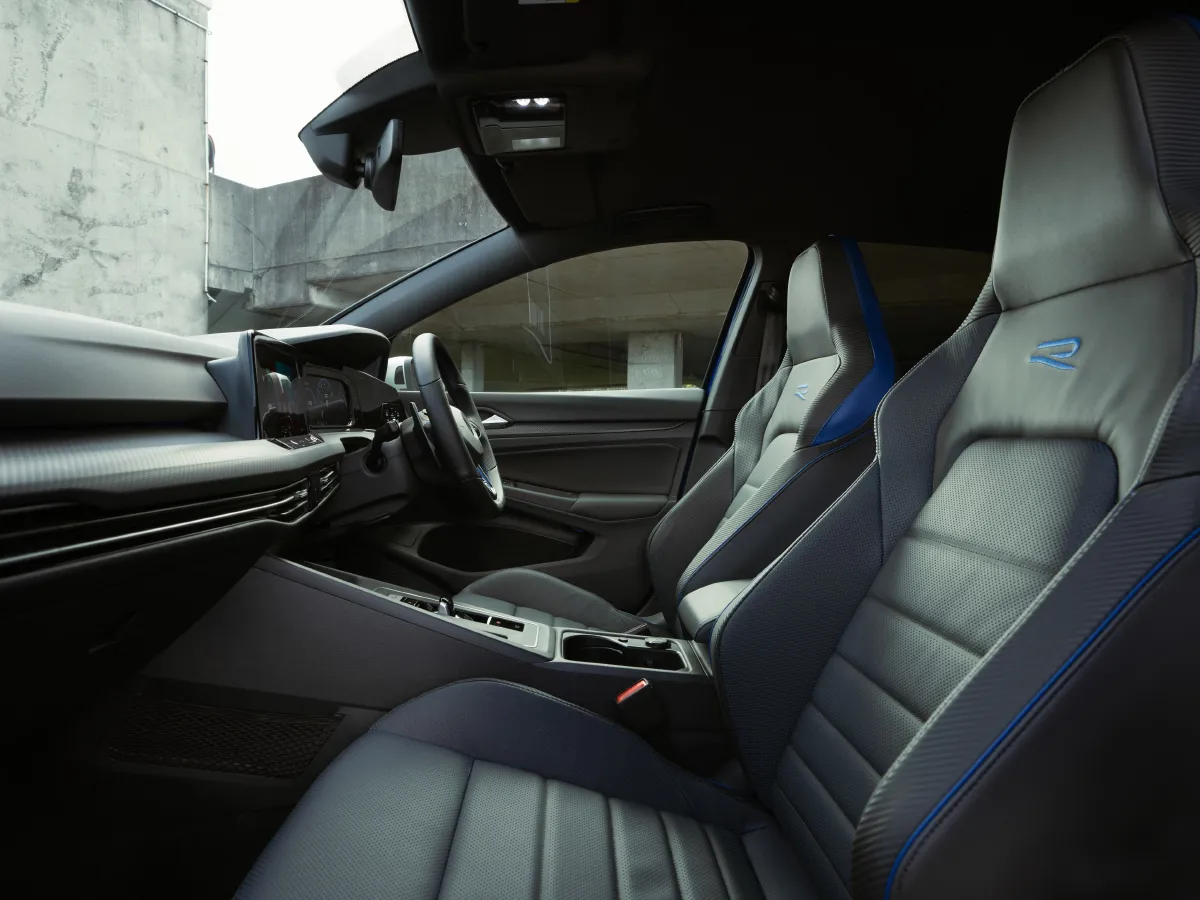 2011 Volkswagen Golf 2.0T 256HP L4 6DCT,autocango,china used car exporter,china ev exporter,chinese used car exporter,chinese used ev exporter