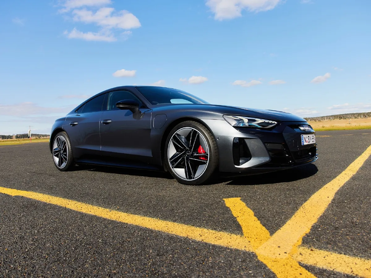 2023 Audi RS e-tron GT 2AT BEV 93.4KWH,autocango,china used car exporter,china ev exporter,chinese used car exporter,chinese used ev exporter