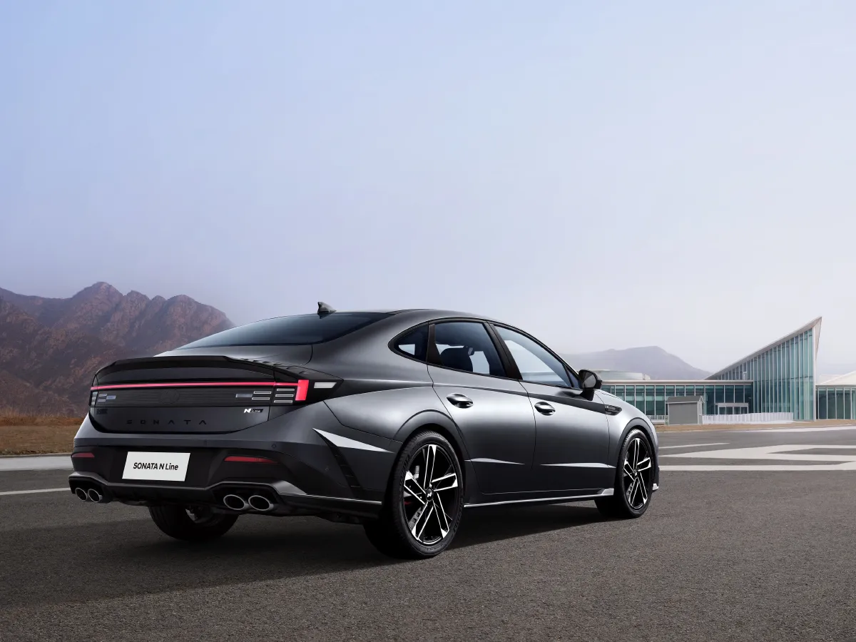 Hyundai Sonata,autocango,china used car exporter,china ev exporter,chinese used car exporter,chinese used ev exporter