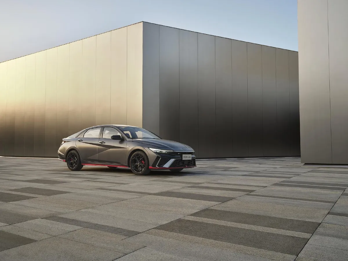 Hyundai Elantra,autocango,china used car exporter,china ev exporter,chinese used car exporter,chinese used ev exporter