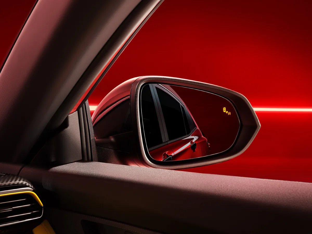 DongFeng Aeolus YiXuan,autocango,china used car exporter,china ev exporter,chinese used car exporter,chinese used ev exporter