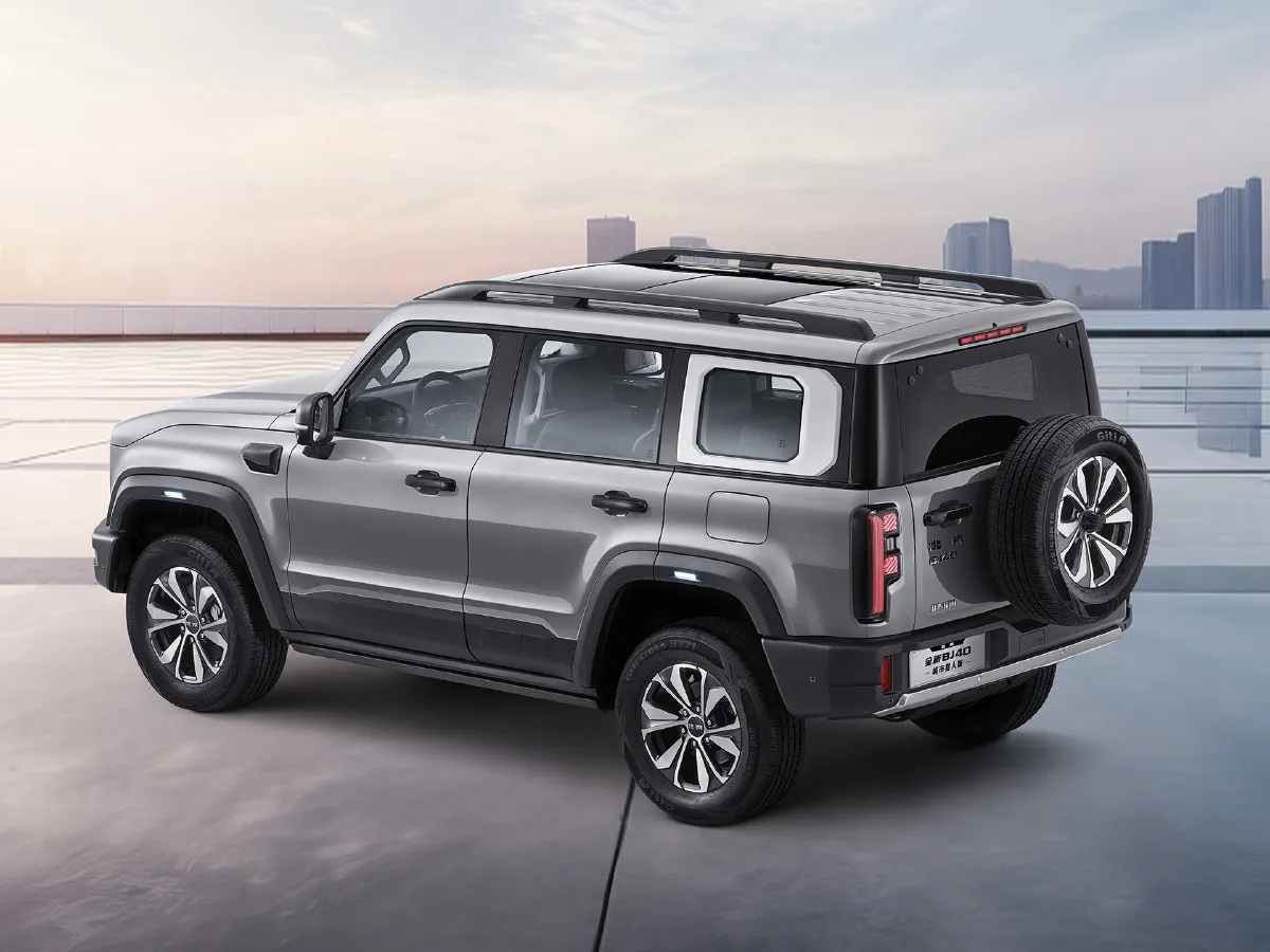 Beijing BJ40,autocango,china used car exporter,china ev exporter,chinese used car exporter,chinese used ev exporter