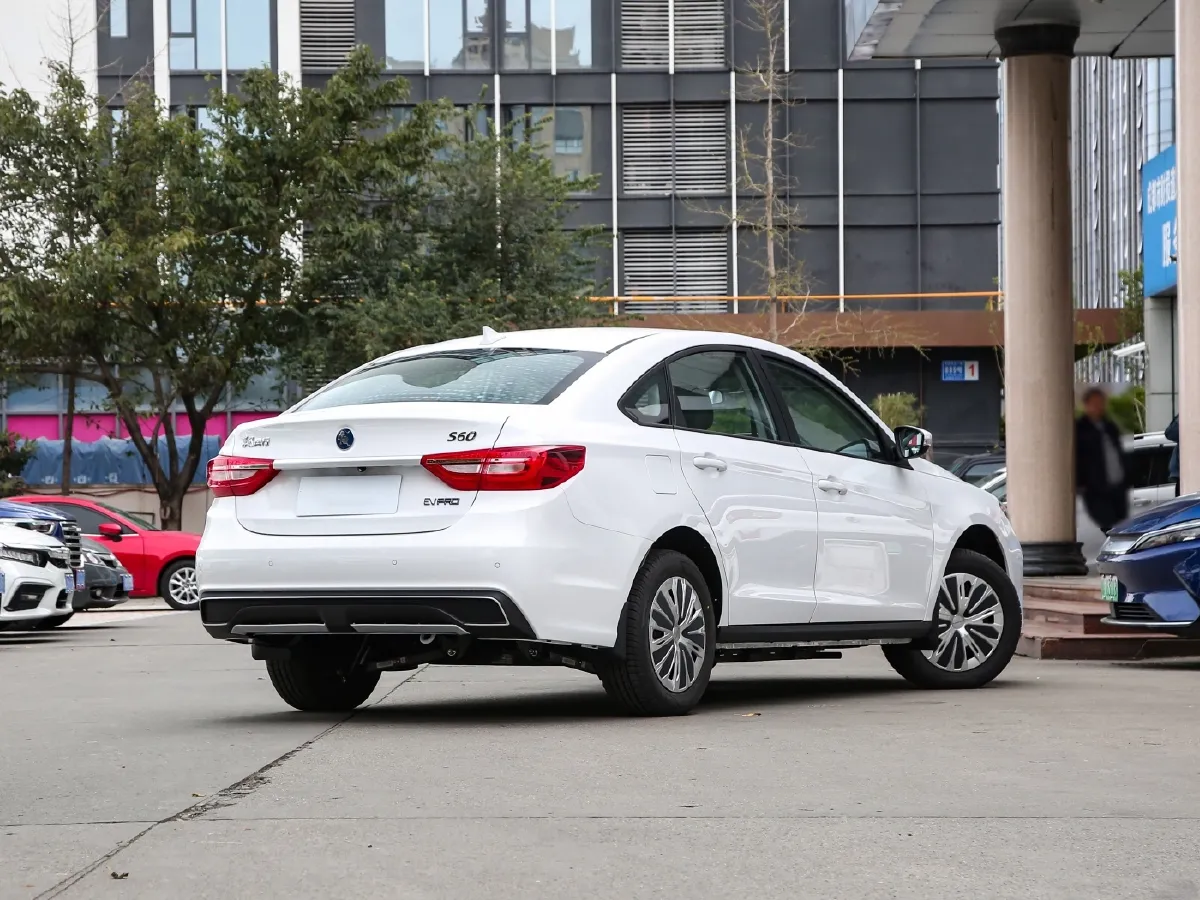 DongFeng Forthing S60 EV,autocango,china used car exporter,china ev exporter,chinese used car exporter,chinese used ev exporter