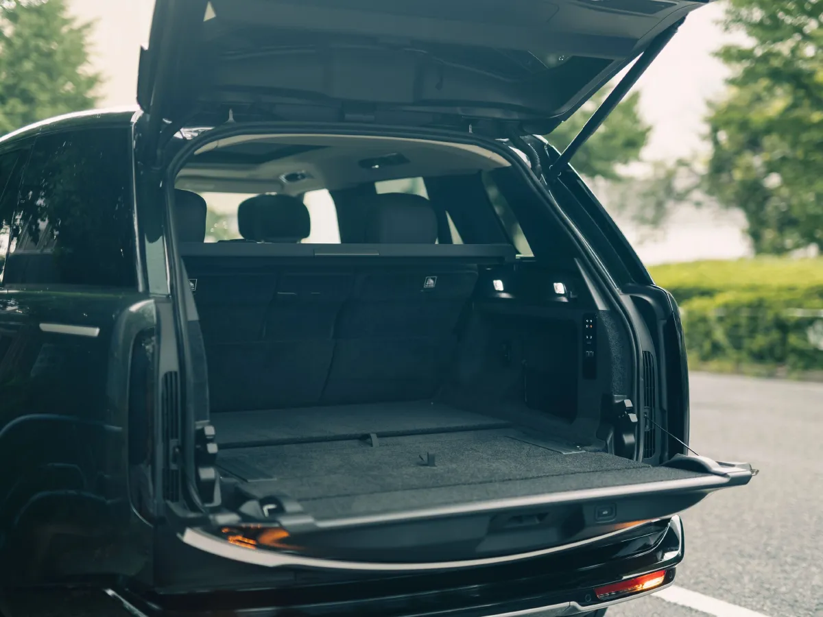 Land Rover Range Rover,autocango,china used car exporter,china ev exporter,chinese used car exporter,chinese used ev exporter