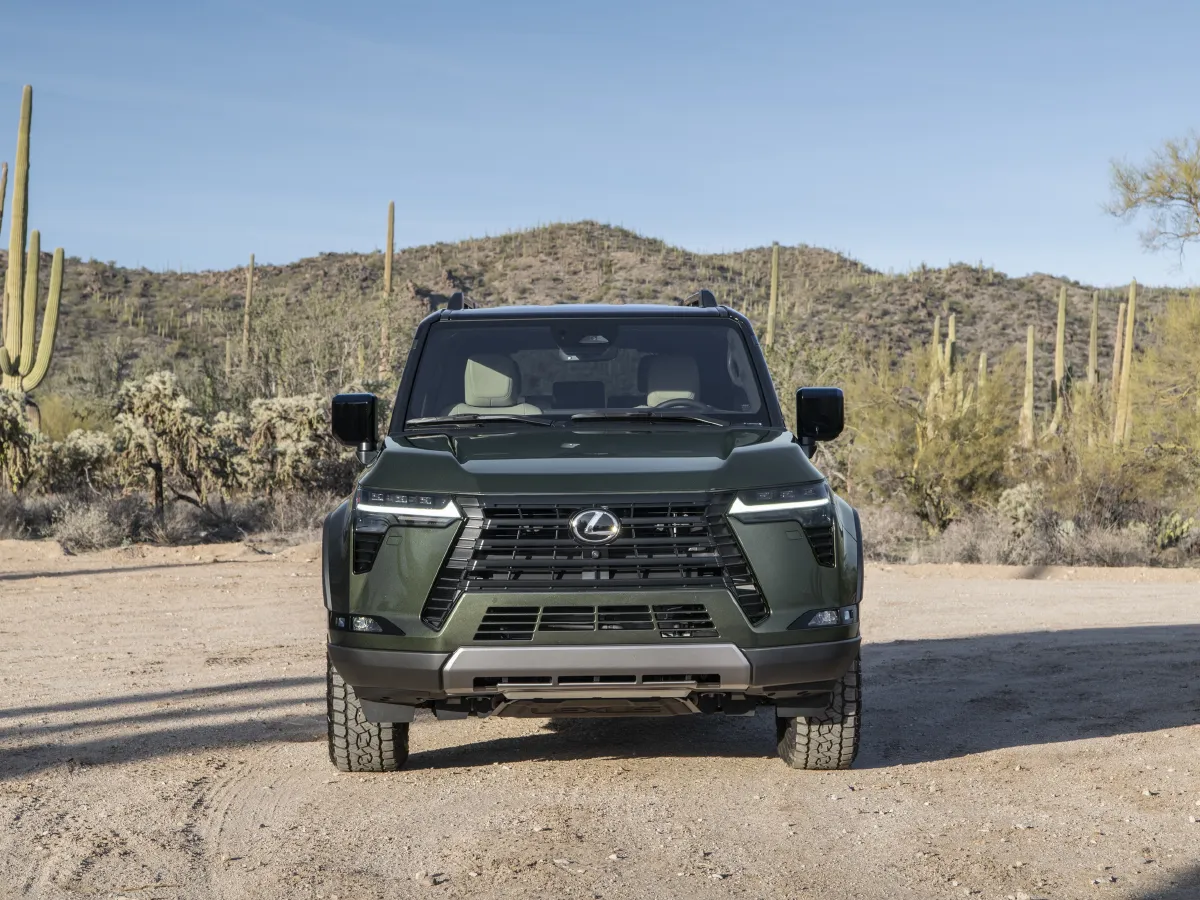 Lexus GX,autocango,china used car exporter,china ev exporter,chinese used car exporter,chinese used ev exporter