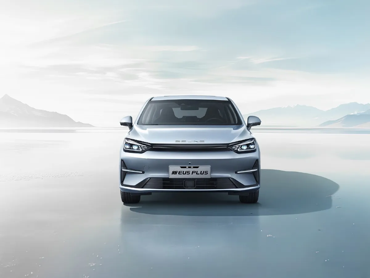 BeiJing Auto EU5 Plus,autocango,china used car exporter,china ev exporter,chinese used car exporter,chinese used ev exporter