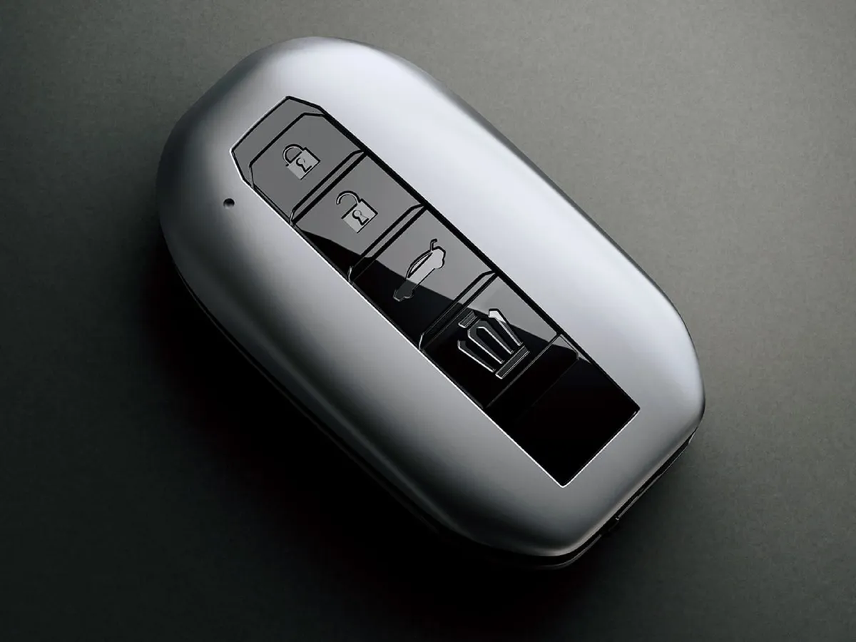 Toyota Crown,autocango,china used car exporter,china ev exporter,chinese used car exporter,chinese used ev exporter