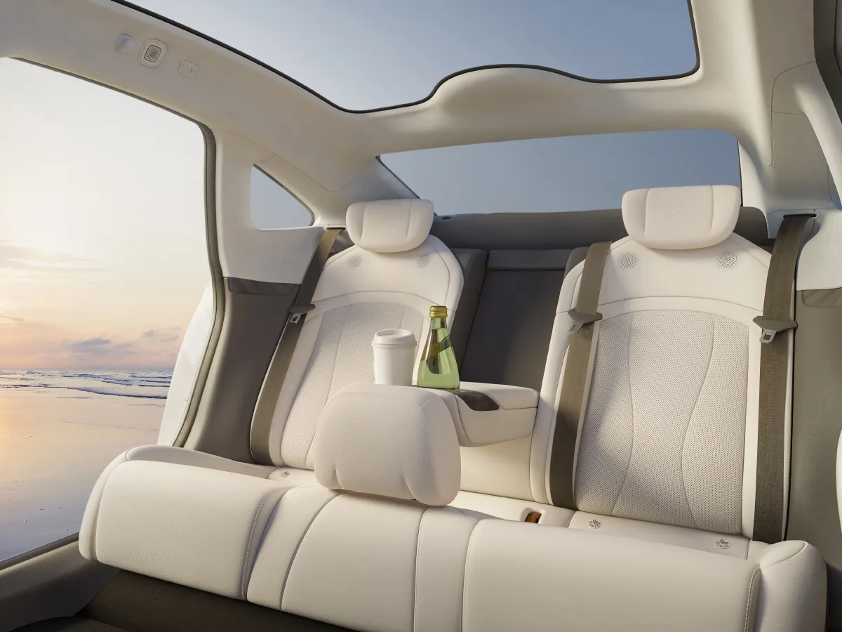 IM L7,autocango,china used car exporter,china ev exporter,chinese used car exporter,chinese used ev exporter