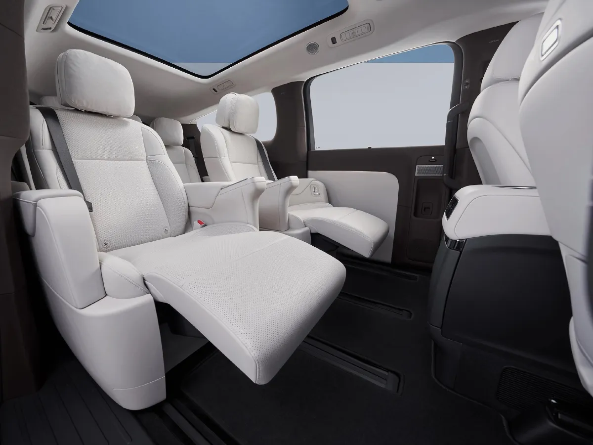 Li MEGA,autocango,china used car exporter,china ev exporter,chinese used car exporter,chinese used ev exporter